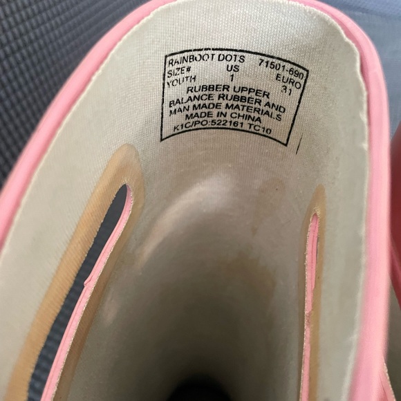 Kids waterproof bogs, size 1 - Picture 4 of 5